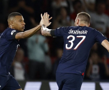  巴黎圣日耳曼主场大胜里昂稳固榜首位置